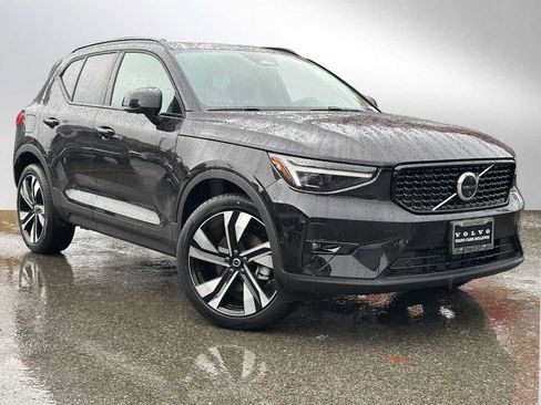 New 2026 Volvo XC40 B5 Ultra w/ Climate Package image 1