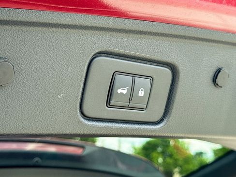 Used 2025 Nissan Pathfinder Rock Creek AWD/4WD image 34