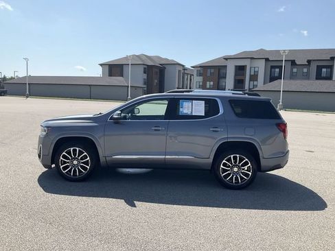 Used 2020 GMC Acadia Denali w/ Technology Package AWD/4WD image 17