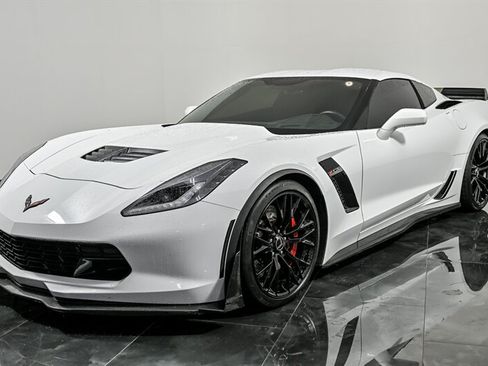 Used 2016 Chevrolet Corvette Z06 RWD image 5