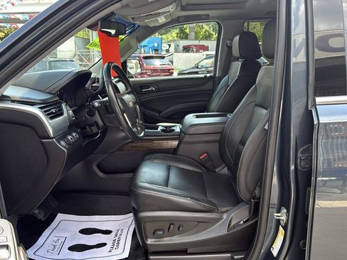 Used 2019 Chevrolet Suburban LT AWD/4WD image 9