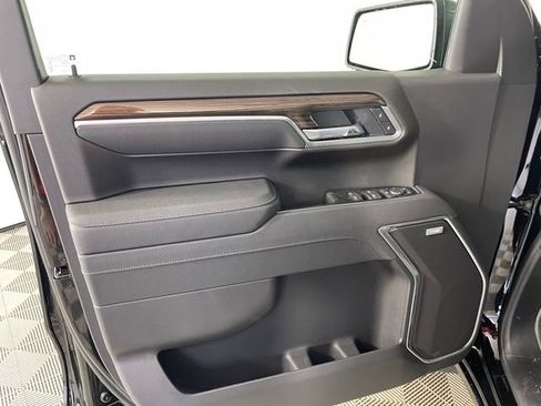 New 2026 Chevrolet Silverado 1500 RST w/ RST All Star Premium Package AWD/4WD image 9