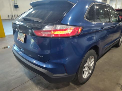 Used 2024 Ford Edge SEL AWD/4WD image 3