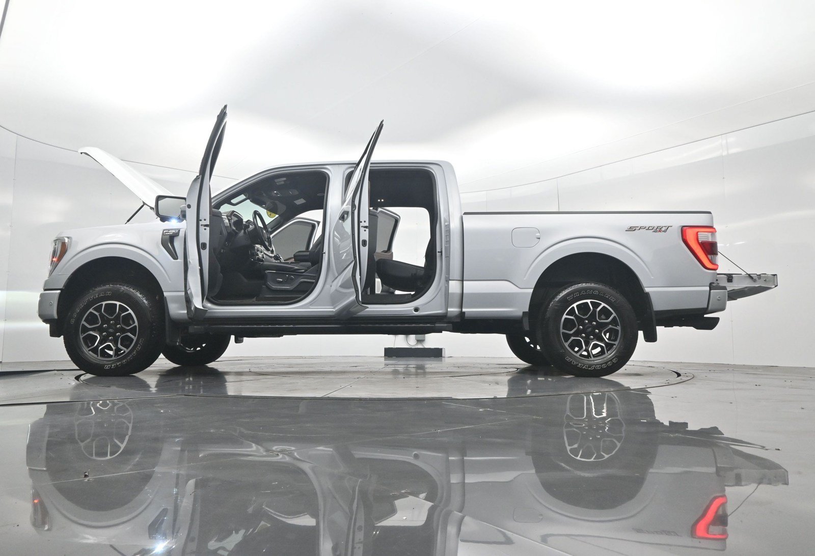 Used 2021 Ford F150 Lariat w/ Equipment Group 502A High AWD/4WD image 54