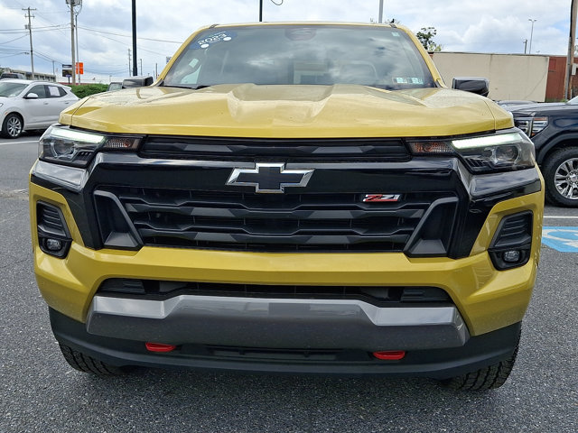 Certified 2023 Chevrolet Colorado Z71 w/ Z71 Convenience Package 2 AWD/4WD image 2