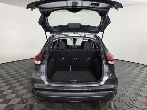 Used 2024 Nissan Kicks S FWD image 19