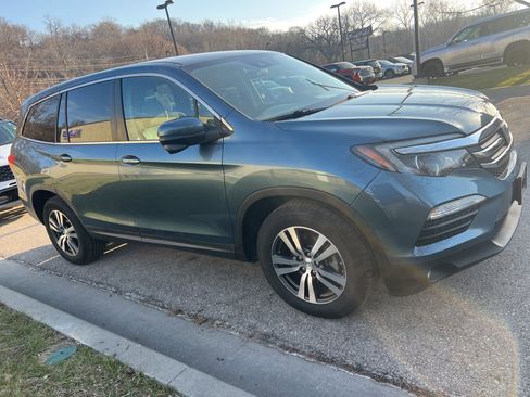 Used 2016 Honda Pilot EX image 3