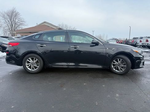Used 2019 Kia Optima LX image 4