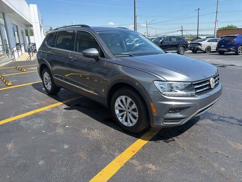 Used 2018 Volkswagen Tiguan SEL FWD image 8