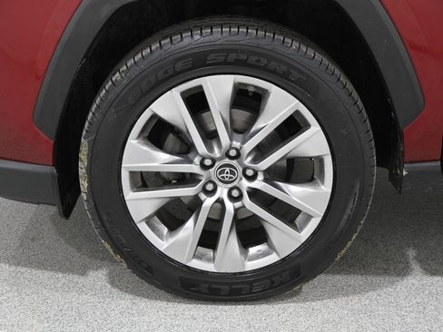 Used 2019 Toyota RAV4 Limited image 21