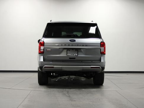 Used 2024 Ford Expedition XLT image 5
