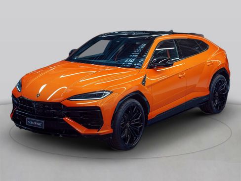 Used 2025 Lamborghini Urus SE AWD/4WD image 1