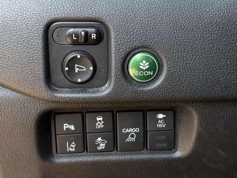 Used 2017 Honda Ridgeline RTL-E image 22