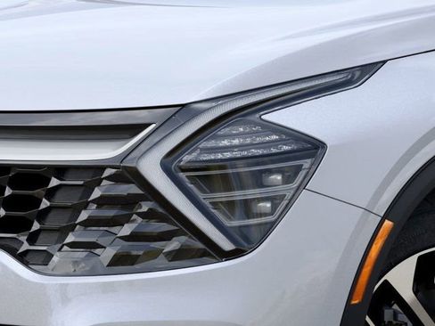 Used 2025 Kia Sportage EX w/ Premium Package image 10