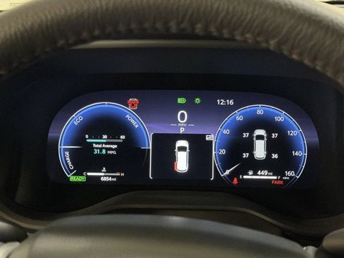 Used 2025 Toyota Sienna Limited AWD/4WD image 29