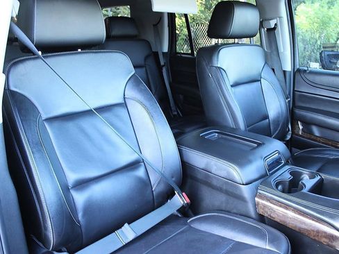 Used 2018 Chevrolet Tahoe LT RWD image 32
