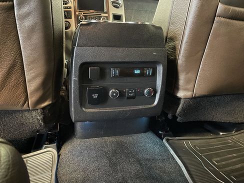 Used 2016 Ford Expedition King Ranch image 40