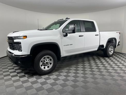 New 2026 Chevrolet Silverado 2500 W/T w/ WT Convenience Package AWD/4WD image 2