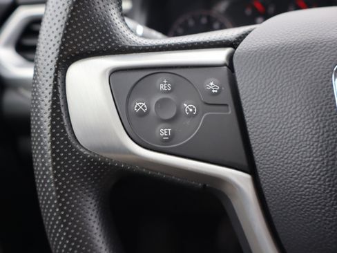 Used 2023 GMC Acadia SLE w/ Driver Convenience Package image 18