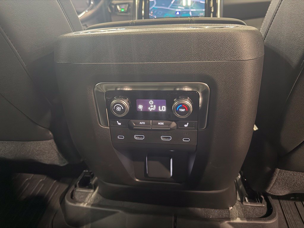 Used 2026 GMC Yukon Elevation w/ Elevation Premium Package RWD image 33
