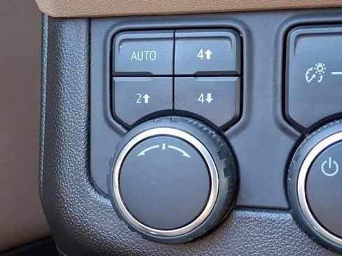 Certified 2021 Chevrolet Tahoe Premier w/ Premium Package image 27