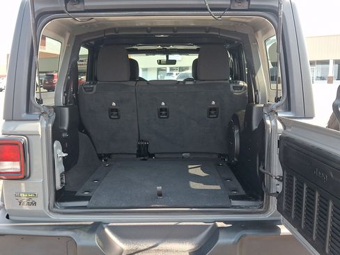 Used 2021 Jeep Wrangler Unlimited Sport AWD/4WD image 30