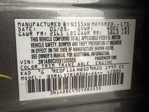 Used 2025 Nissan Sentra SV FWD image 21