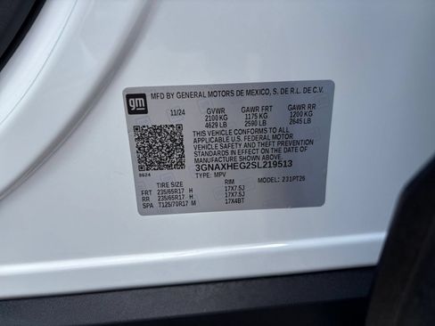 Used 2025 Chevrolet Equinox LT FWD image 24