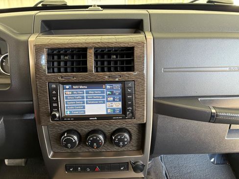 Used 2011 Jeep Liberty Limited Jet AWD/4WD image 19