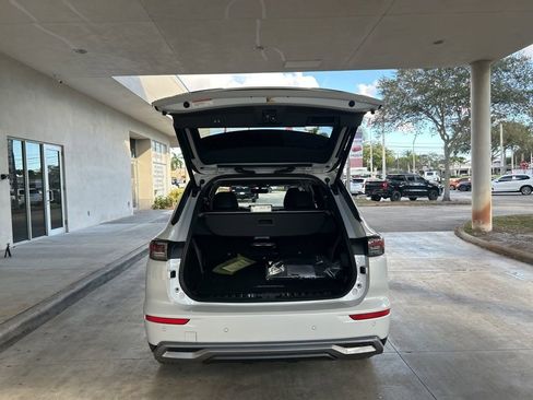 New 2026 Mitsubishi Outlander SE image 34