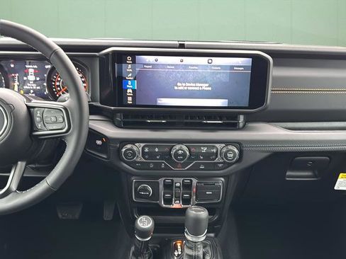 New 2026 Jeep Gladiator Sport image 22