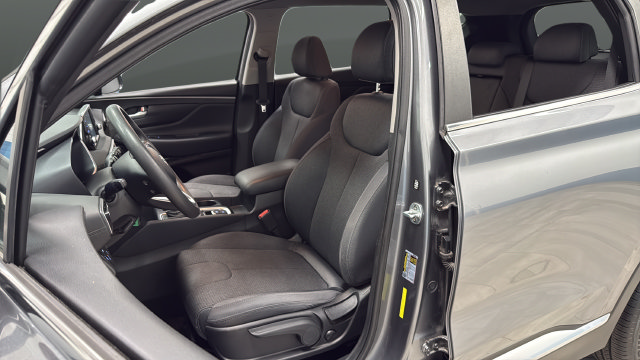 Used 2019 Hyundai Santa Fe SE AWD/4WD image 9