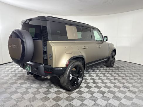 New 2026 Land Rover Defender 110 X-Dynamic SE AWD/4WD image 10