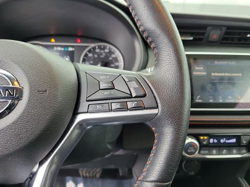 Certified 2020 Nissan Kicks SR w/ SR Premium Package image 23