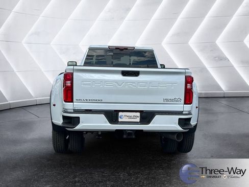New 2026 Chevrolet Silverado 3500 High Country w/ High Country Premium Package AWD/4WD image 4