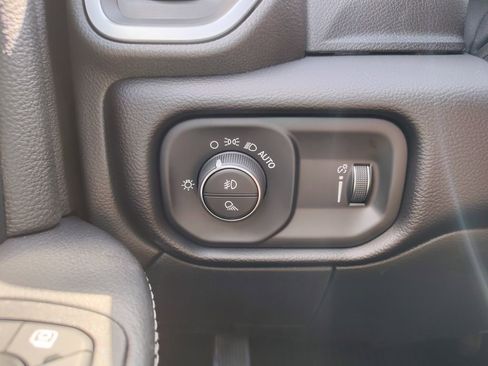 New 2025 RAM 2500 Big Horn image 18