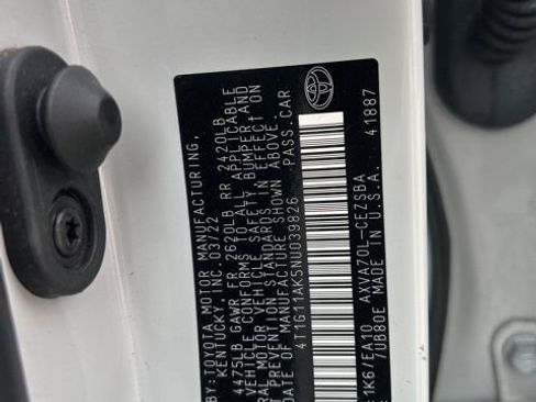 Used 2022 Toyota Camry SE image 34