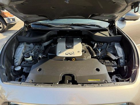 Used 2010 INFINITI FX35 AWD w/ Navigation Pkg image 29