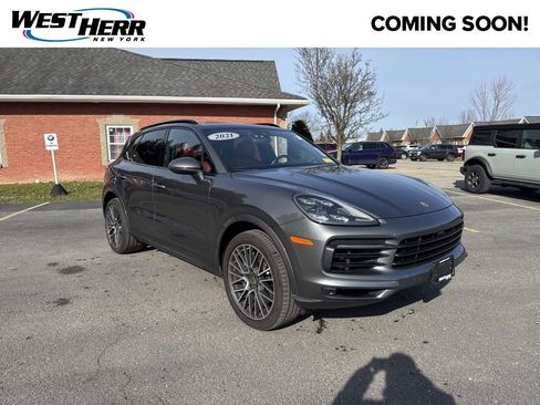 Used 2021 Porsche Cayenne image 1