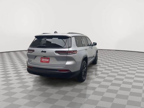 Used 2025 Jeep Grand Cherokee L Altitude AWD/4WD image 40