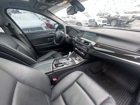 Used 2011 BMW 535i xDrive Sedan image 17