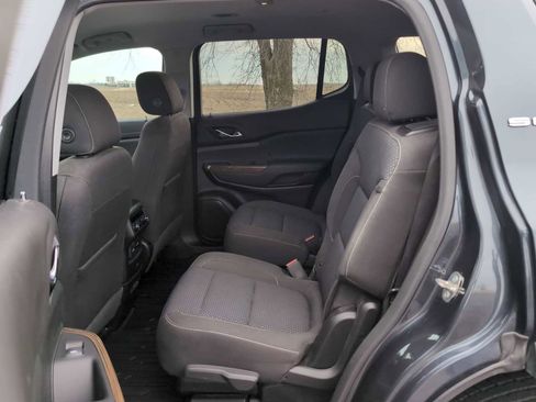 Used 2020 GMC Acadia SLE w/ Driver Convenience Package image 23