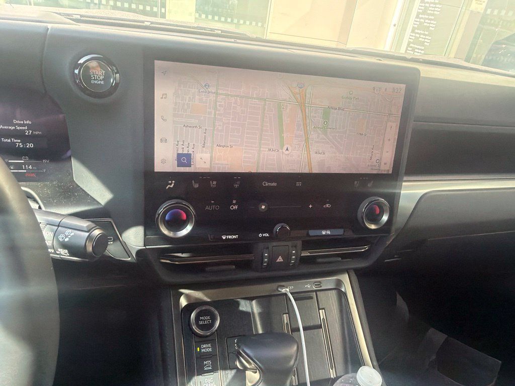 Used 2024 Lexus GX 550 AWD/4WD image 14