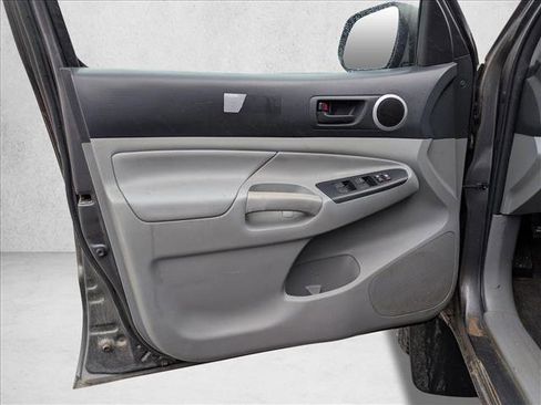 Used 2015 Toyota Tacoma 4x4 Double Cab image 10