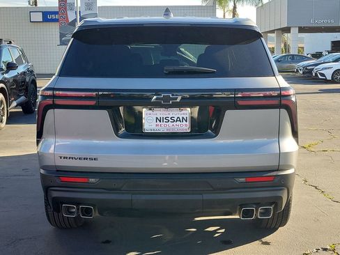 Used 2024 Chevrolet Traverse LS w/ Midnight/Sport Edition image 31