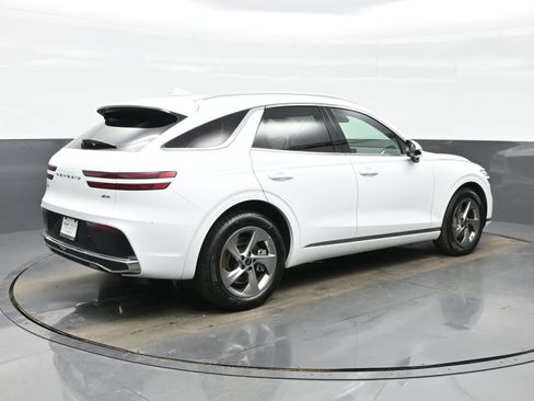 Certified 2026 Genesis GV70 2.5T image 6