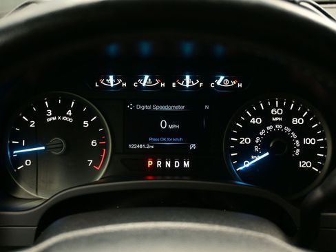 Used 2018 Ford F150 XLT w/ Equipment Group 302A Luxury AWD/4WD image 25