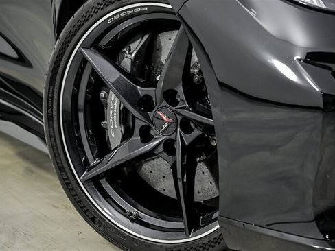 Used 2025 Chevrolet Corvette E-Ray AWD/4WD image 3