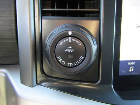 Used 2022 Ford F150 XLT w/ Equipment Group 302A High image 27