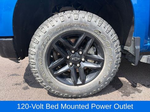 Used 2023 Chevrolet Silverado 1500 Custom Trail Boss AWD/4WD image 27